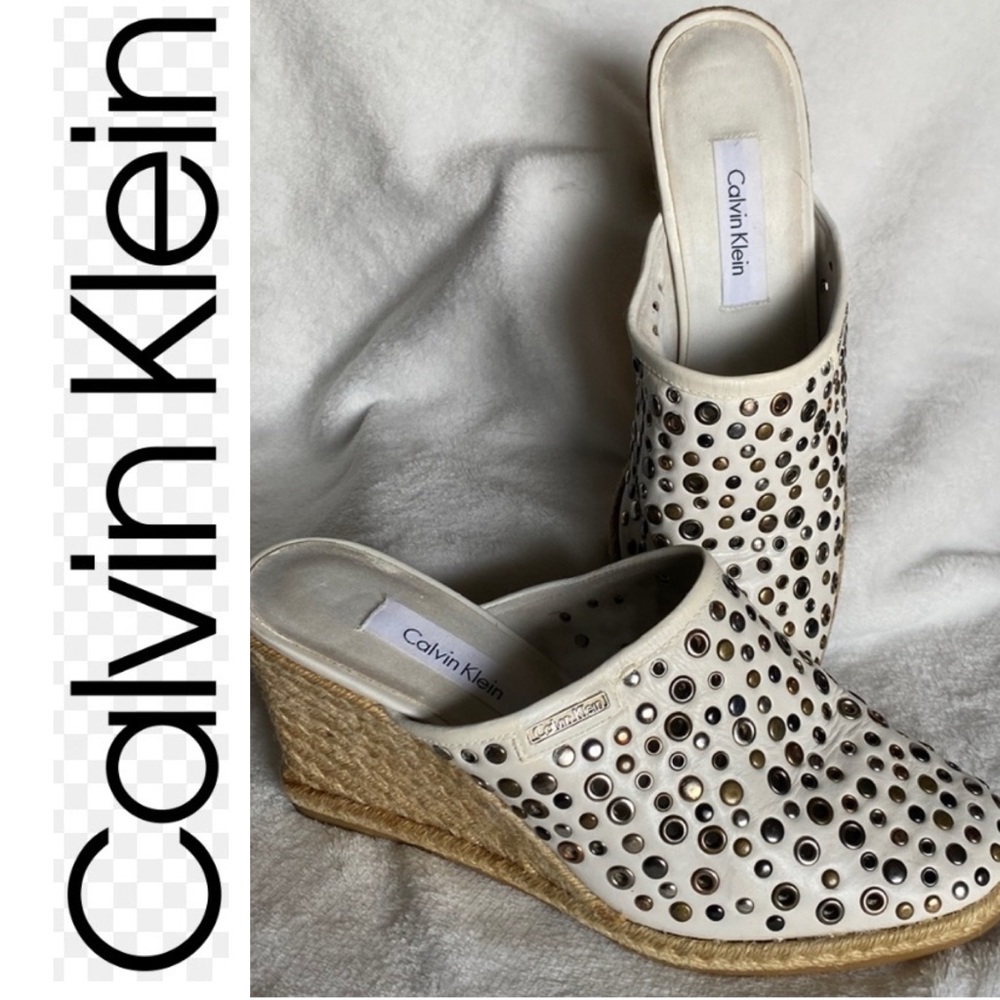 6/$20 Calvin Klein Cream Wedges Metal EmbellishmentsNo Size Tag think Size 7EUC